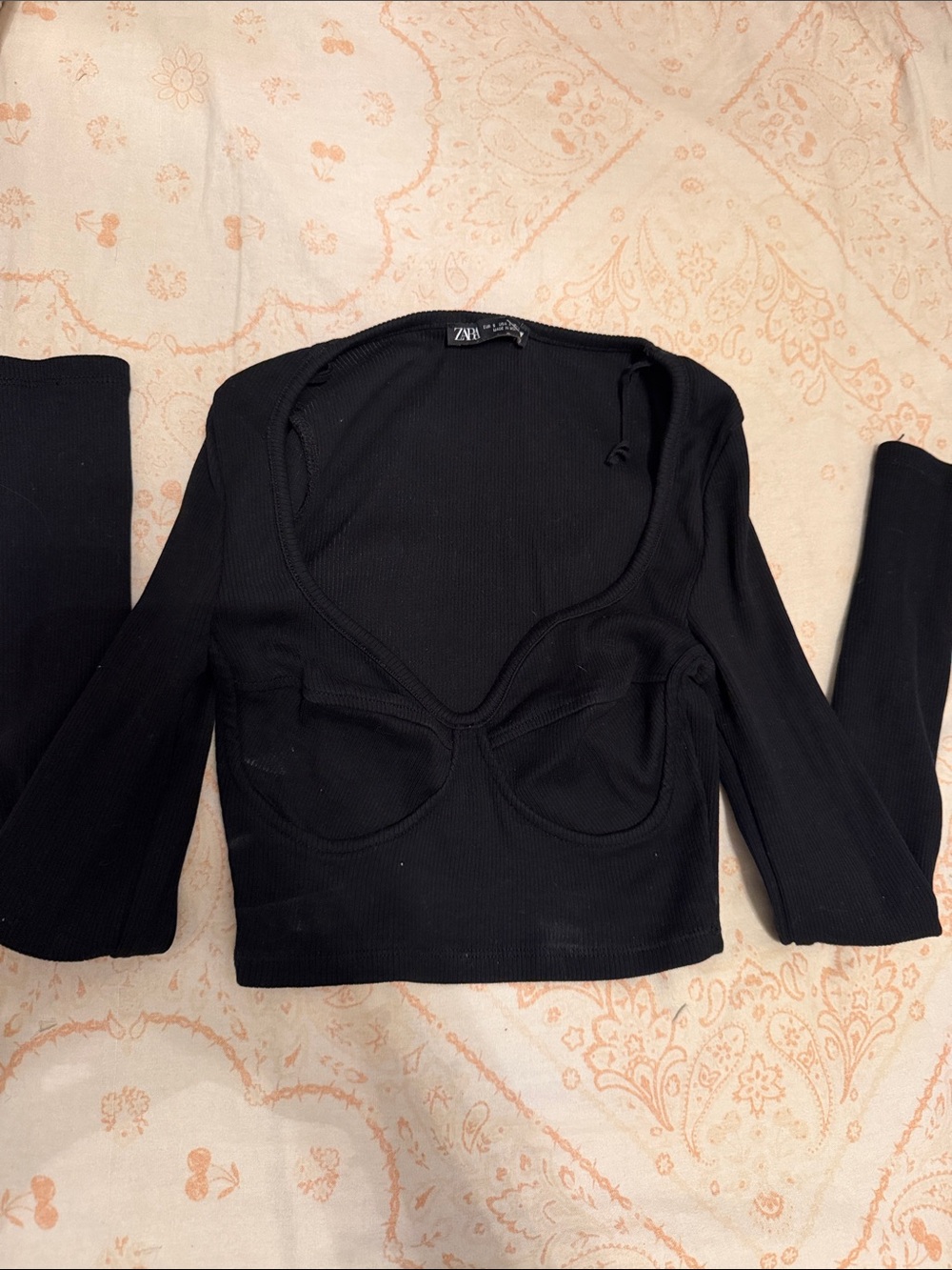 Zara Black Long Sleeve Ribbed Scoop Crop Top